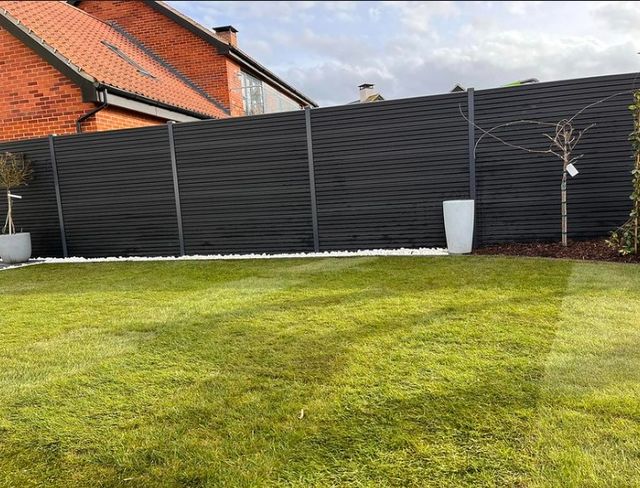 DURAPOST 6FT X 1FT  URBAN SLATTED COMPOSITE FENCING CHARCOAL PK OF 2