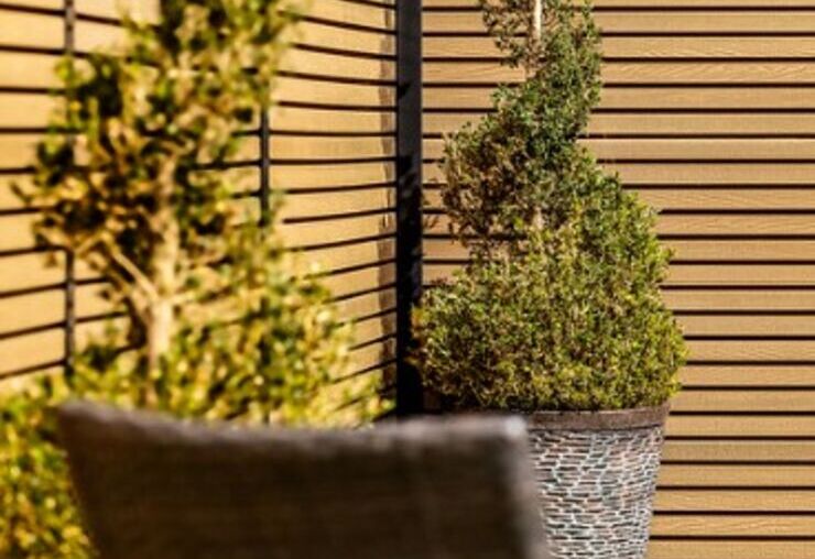 A New Garden Fence Makes Perfect Sense!