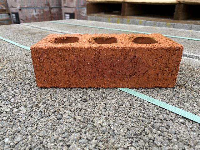 65MM RAVENHEAD HEARTED DRAGWIRE BRICK (PK/452)