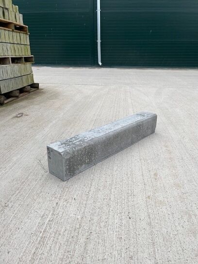 150 X 125 X 914MM BULLNOSED CROSSING KERB