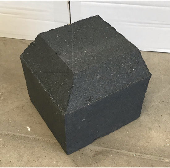 PLASMOR SMALL CHARCOAL 90° EXTERNAL CORNER KERB H/B