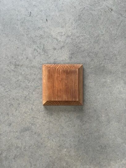 BROWN WOODEN FENCE POST CAP 120X120X26MM 4X4 POST