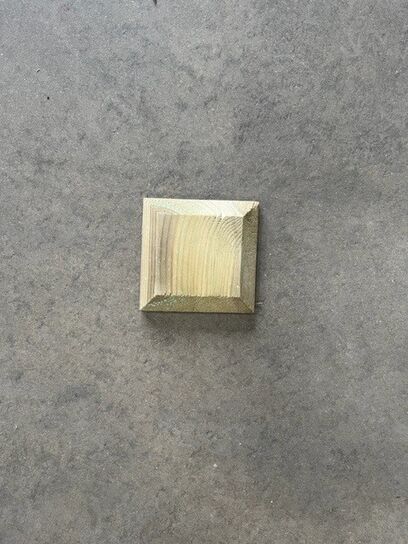 GREEN WOODEN FENCE POST CAP 96X96X23MM 3X3 POST
