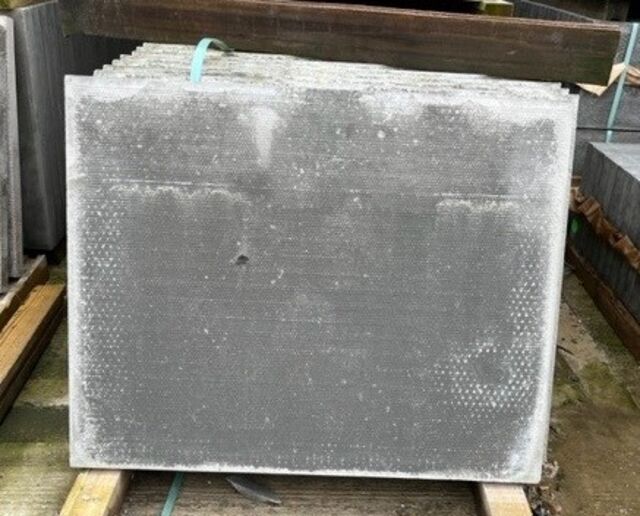 600 X 450 X 50MM NAT GREY FLAG