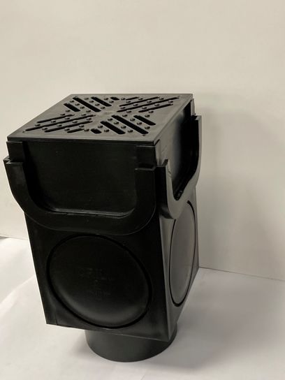 BLACK POLYCHANNEL 90 DEG CORNER PIECE