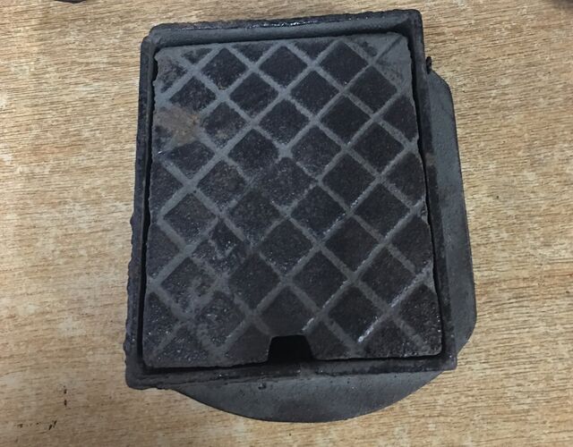 PLASTIC 150X120MM PEDESTRIAN STOP TAP BOX TYPE B