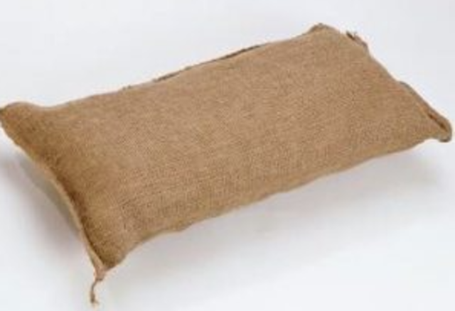 SAND FILLED HESSIAN SAND BAG 13" X 30"