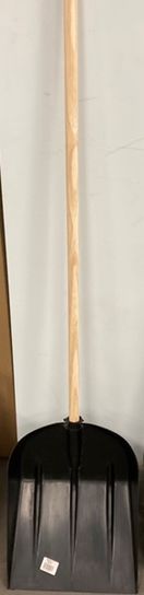 SNOW SCOOP C/W SHAFT