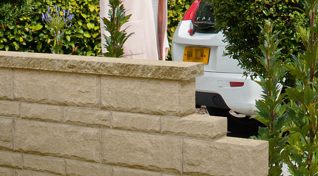 CROMWELL BUFF TEXTURED COPING 600 X 272 X 50MM