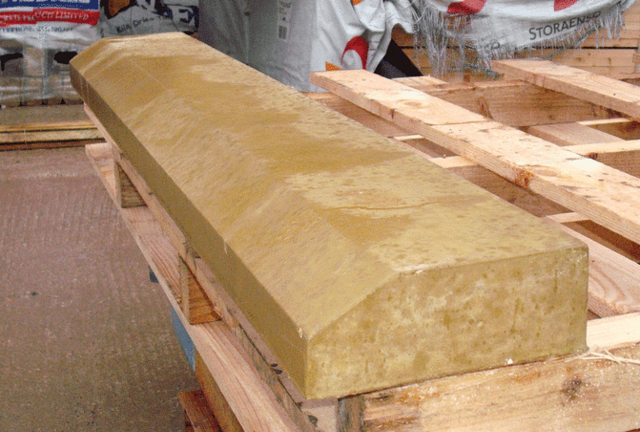 4`0" 8X3 BUFF SMOOTH FACED SLIP CILL (1200MM)