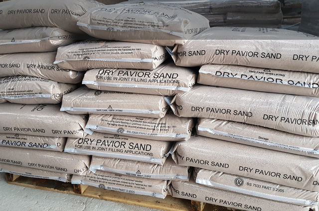 MEDIUM BAG KILN DRY SILICA SAND
