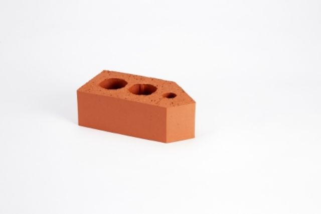 65MM AN1.2 SMOOTH RED SQUINT 45DEG BRICK